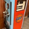 Restored 1948 Gulf Wayne gas pump - Image 2
