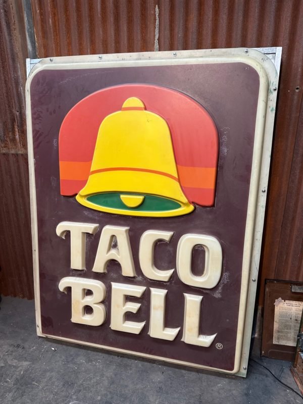 Authentic American Taco Bell illuminated sign - Image 4