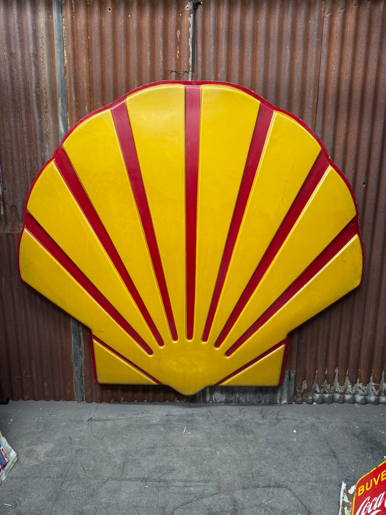 Authentic 1970s American Shell Illuminated Sign Face - Image 7