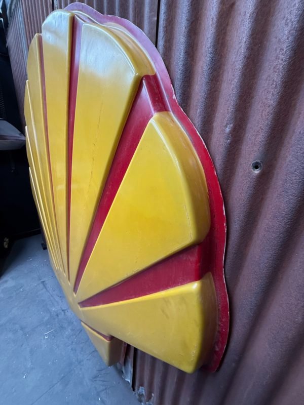Authentic 1970s American Shell Illuminated Sign Face - Image 6