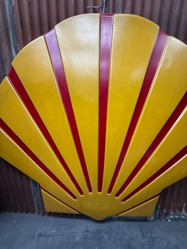 Authentic 1970s American Shell Illuminated Sign Face - Image 4