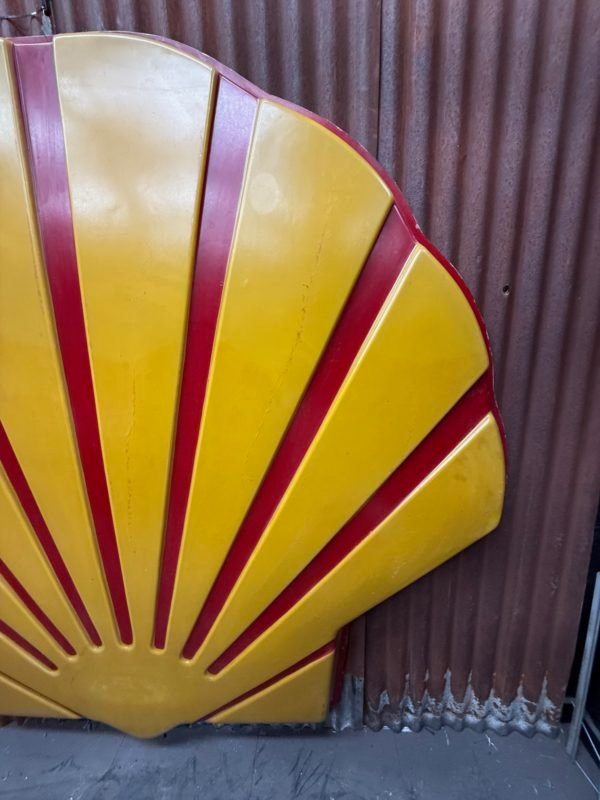 Authentic 1970s American Shell Illuminated Sign Face - Image 3