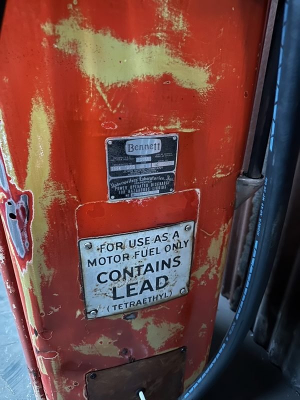 1958 Signal Gasoline American gas pump with original patina. - Image 7