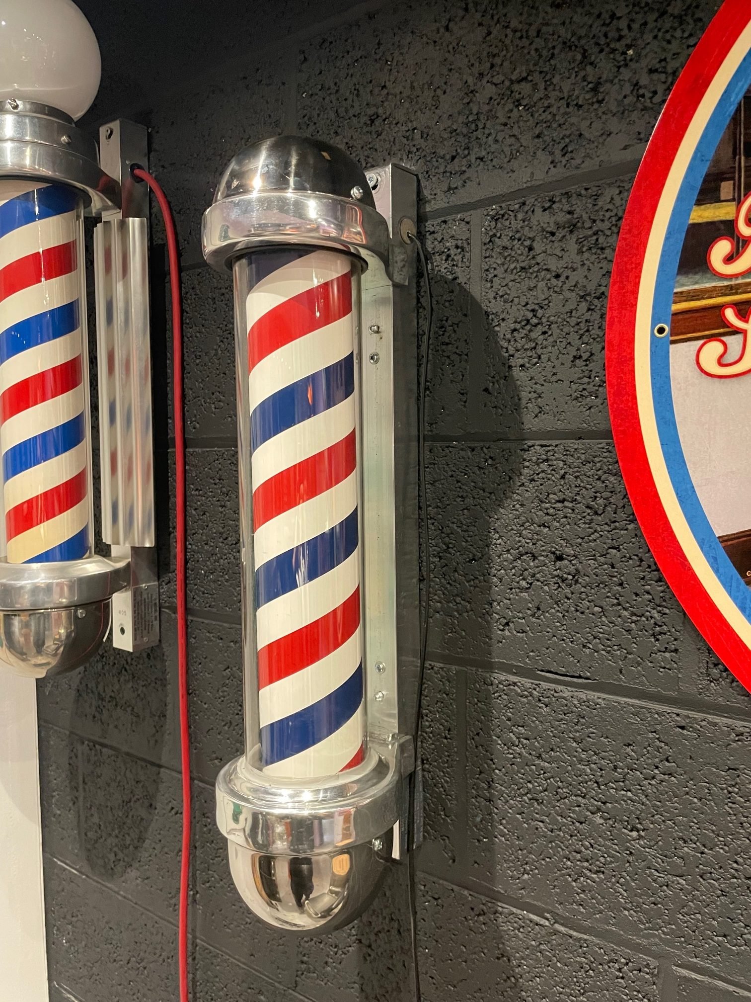 Authentic American Marvy barber pole model 405 - Image 4