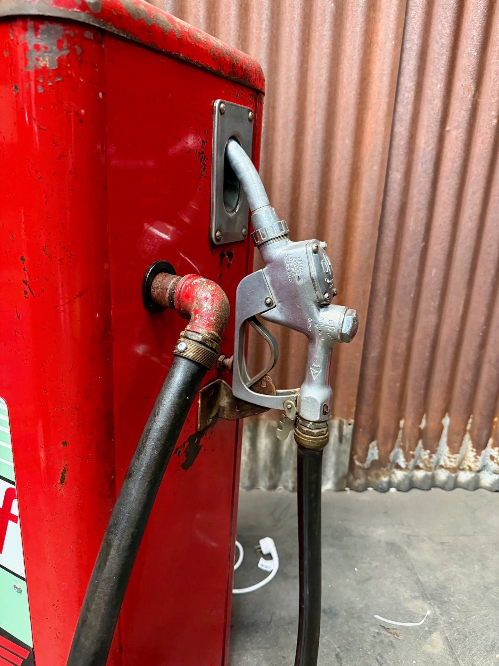 Original Texaco Sky Chief American gas pump. - Image 3